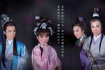 碧桃花開