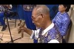 穿大鞋