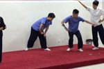 春草闯堂