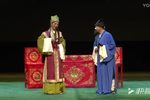 张三借靴