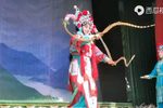 赶马下山