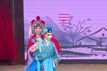 货郎背妻