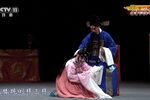 三女抢板