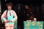 吃蹄髈