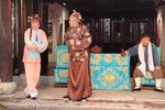 吃蹄髈