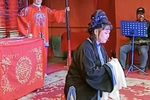 皮氏女三告