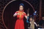 游湖借伞
