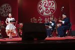 探晴雯